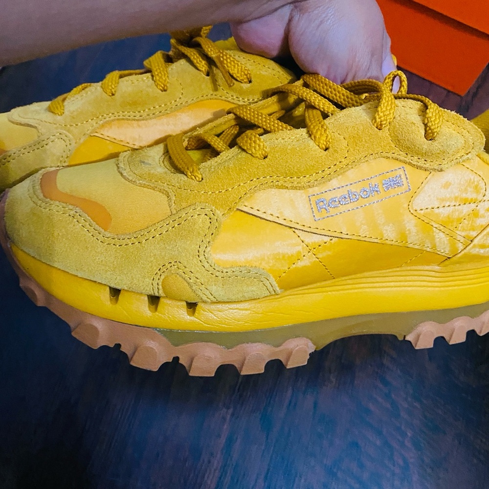 Reebok Golden Yellow Trail Shoes